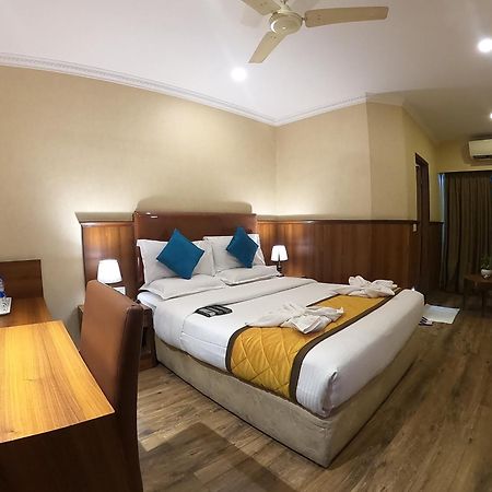 Hotel Noor Empire International Kormangala Бангалор Экстерьер фото