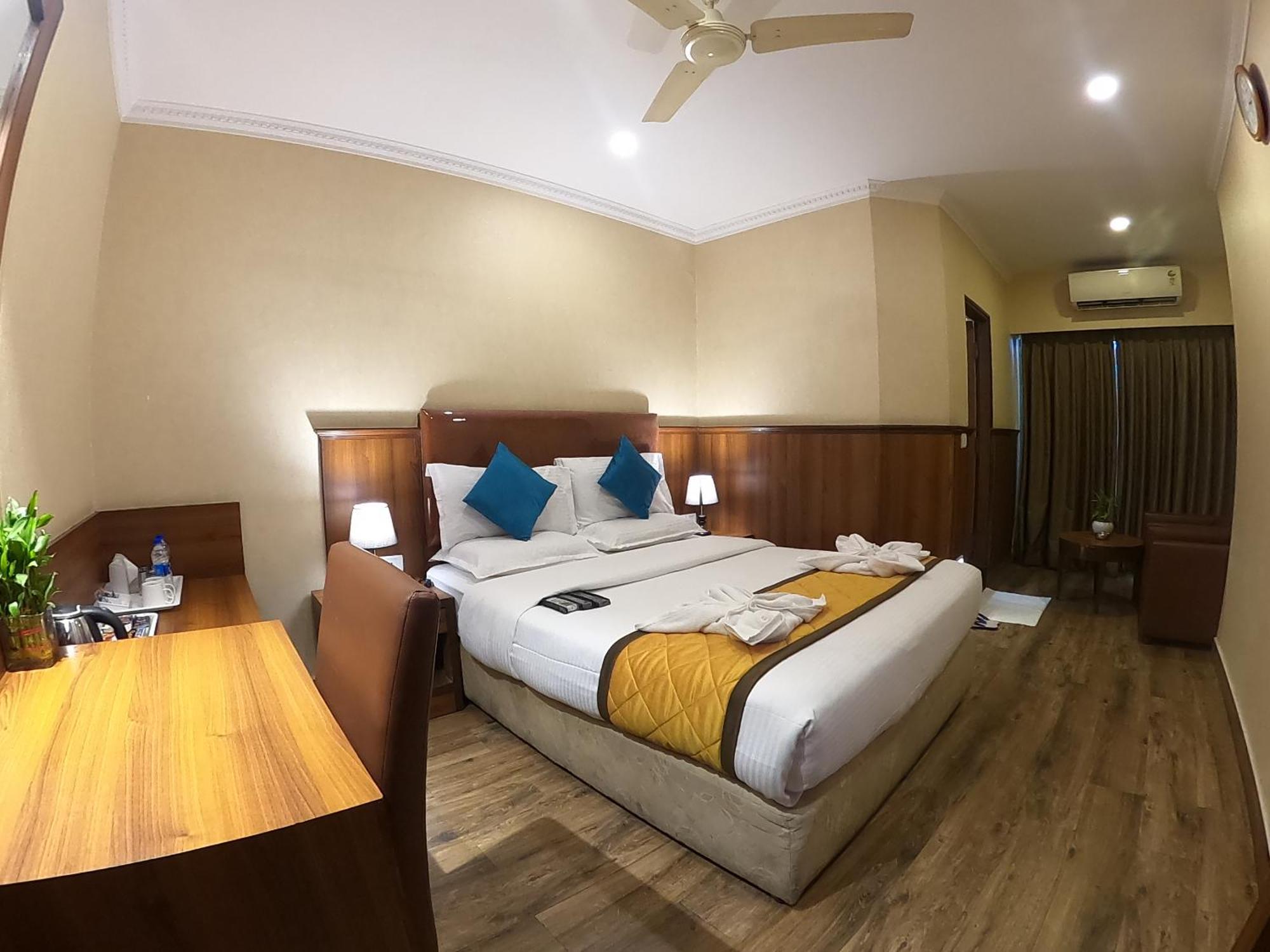 Hotel Noor Empire International Kormangala Бангалор Экстерьер фото
