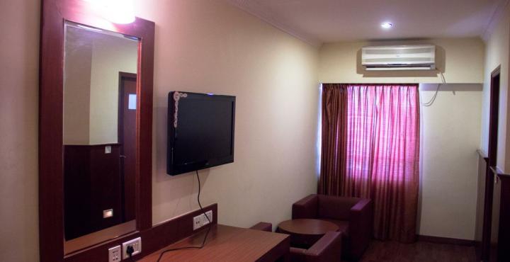 Hotel Noor Empire International Kormangala Бангалор Экстерьер фото