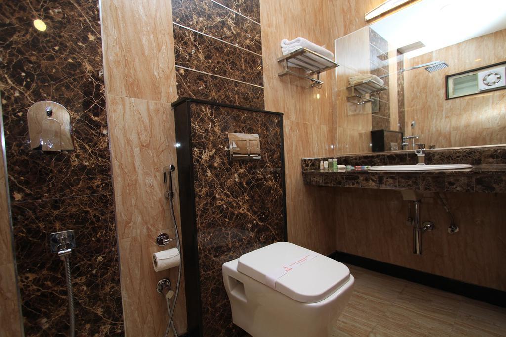 Hotel Noor Empire International Kormangala Бангалор Экстерьер фото