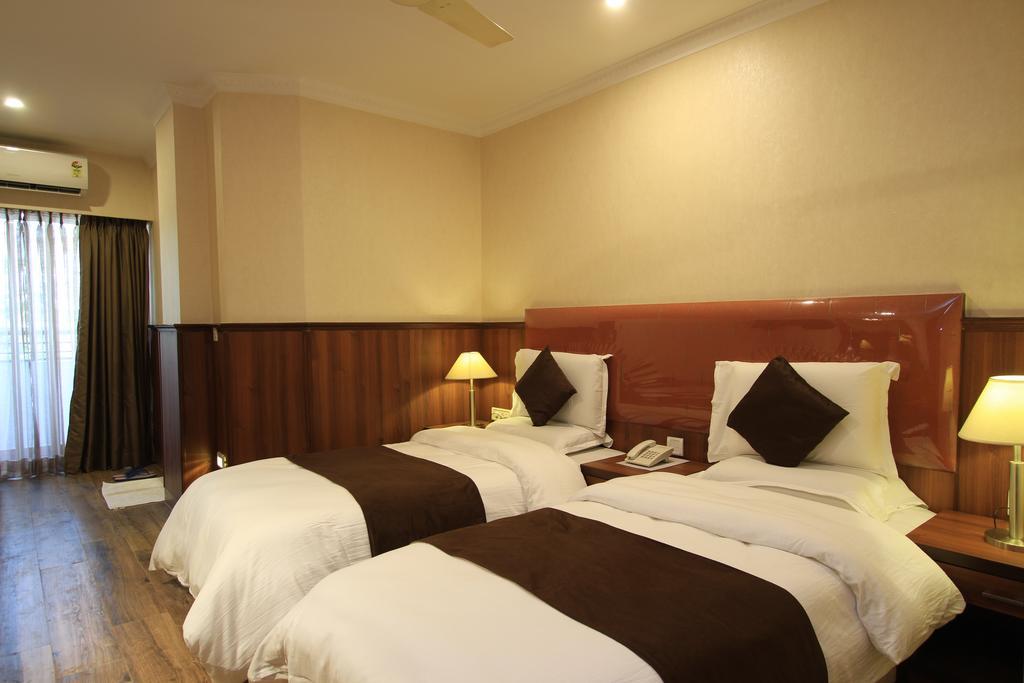 Hotel Noor Empire International Kormangala Бангалор Экстерьер фото