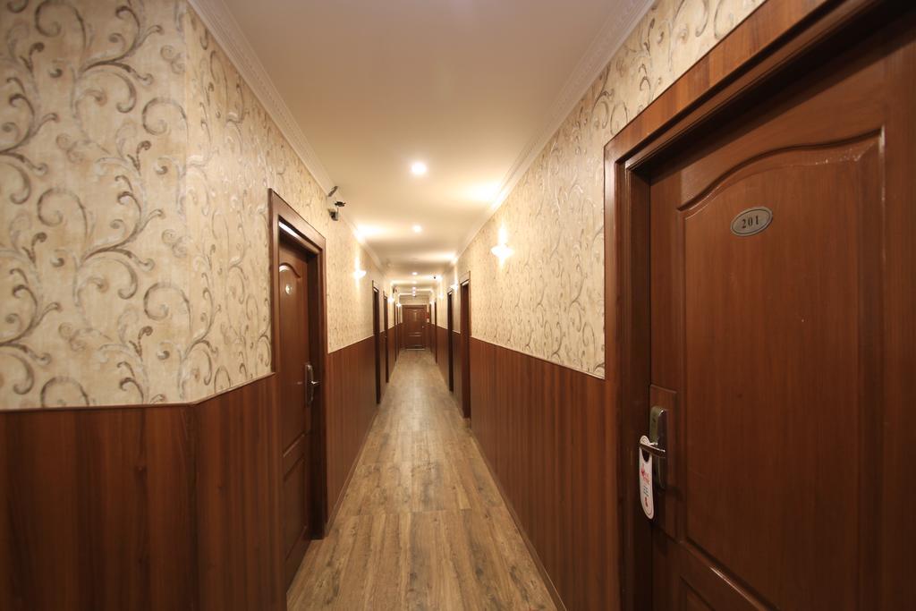 Hotel Noor Empire International Kormangala Бангалор Экстерьер фото